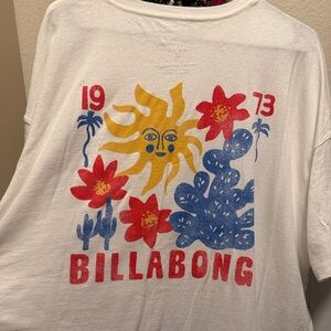 Billabong Women's Graphic Tee - Cream, Red, Blue, Yellow